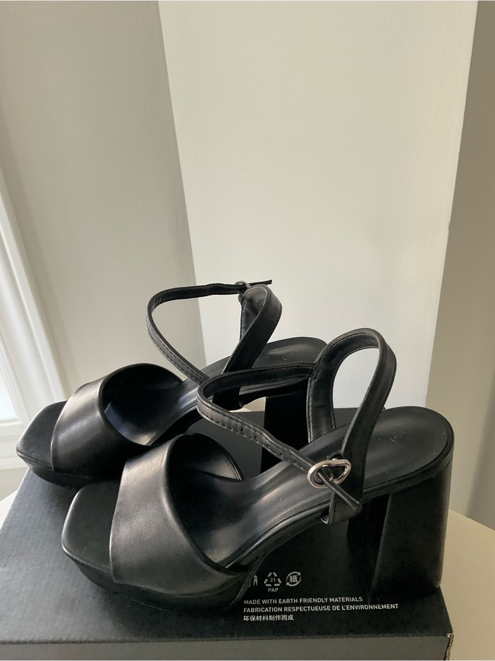 Ardent Black Platform Block Heel Sandals with Ankle Strap size 7